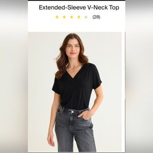 EUC Reitmans Extended Sleeve V-neck Top - Medium - Black